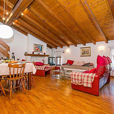 Residenza Rocca Del Lago 2 - Happy Rentals Riva del Garda Eksteriør billede