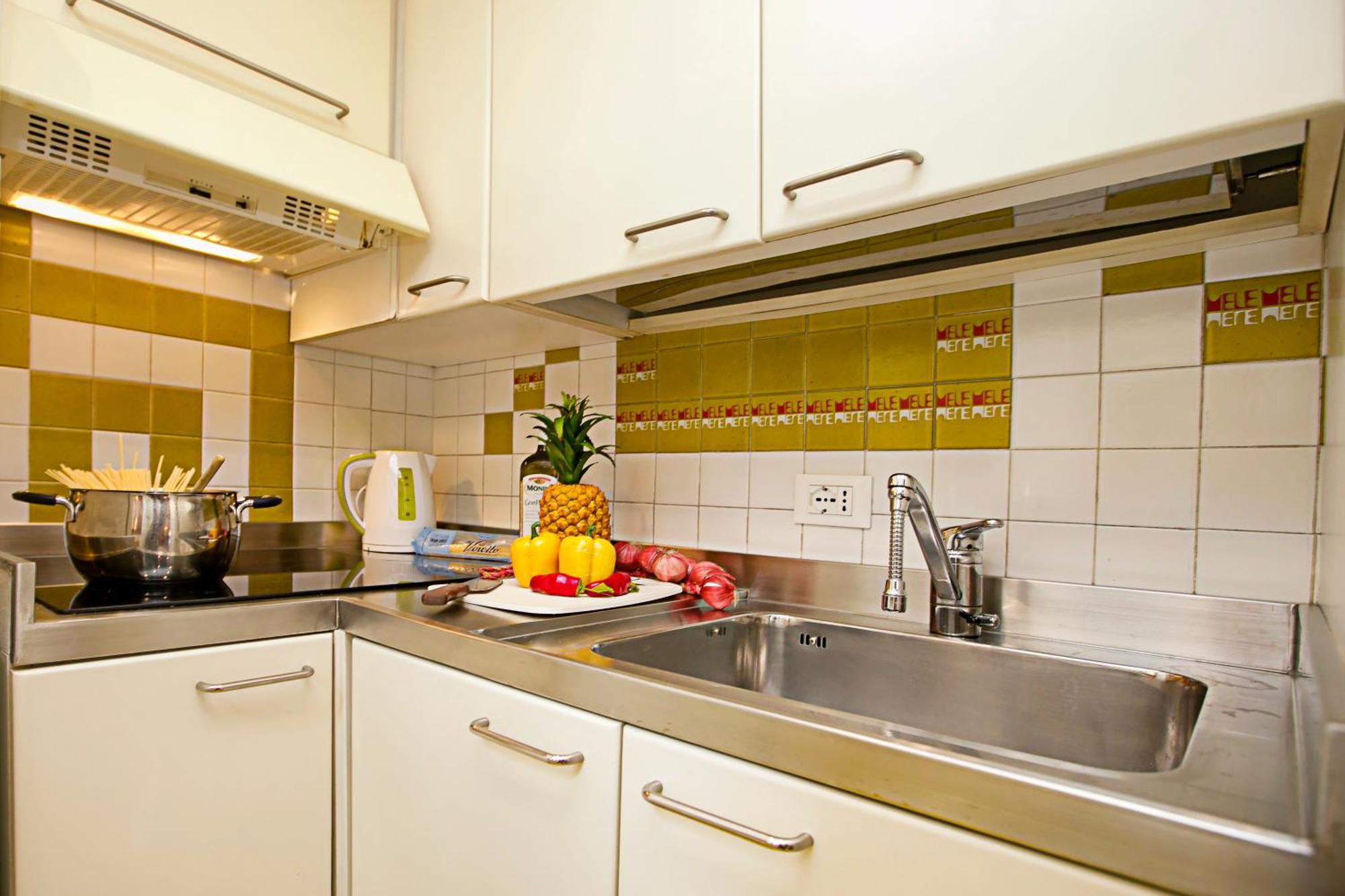 Residenza Rocca Del Lago 2 - Happy Rentals Riva del Garda Eksteriør billede